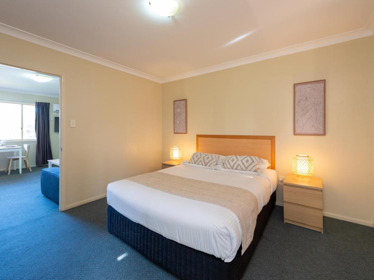 Villa Nova Motel トゥーンバ エクステリア 写真