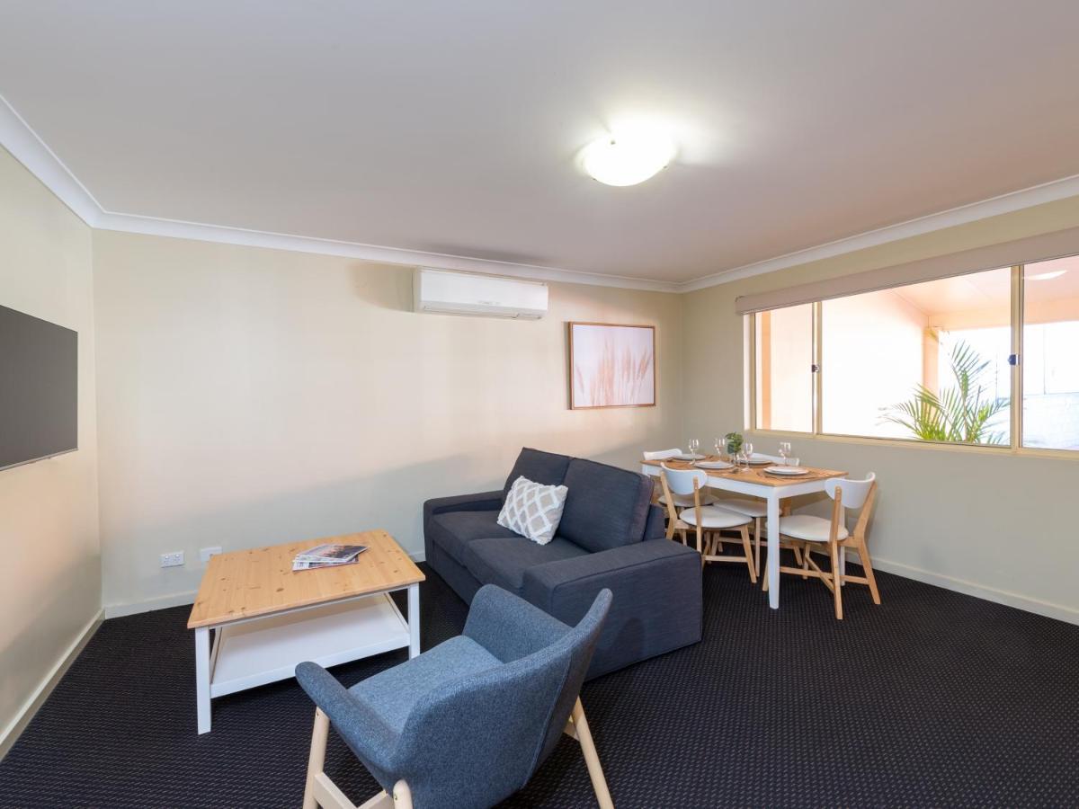 Villa Nova Motel トゥーンバ エクステリア 写真
